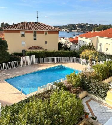 LA BLUETTE - Appartement T2 - PLAGE de PEGUIERE - ST RAPHAËL