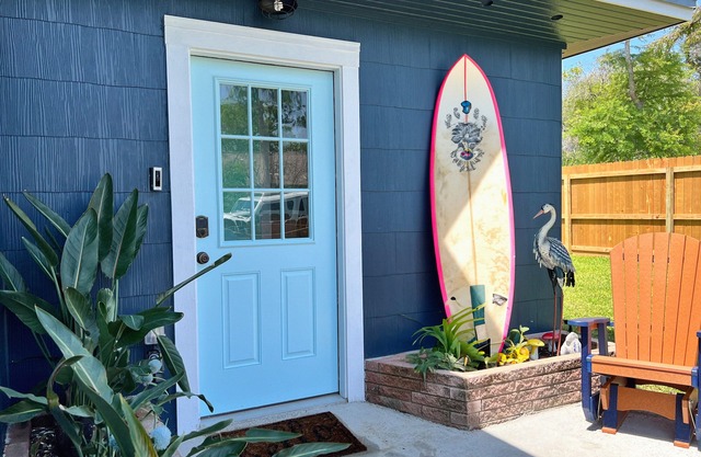 ★ La Buena Pescada 🎣 Coastal Cottage 3 Bedroom 2 Bath, Gated Yard, Boat Parking