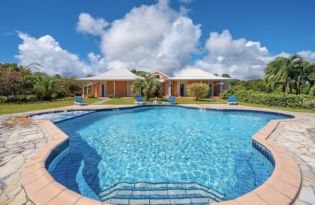 La Calypso - Five Bedroom Villa, Sleeps 12