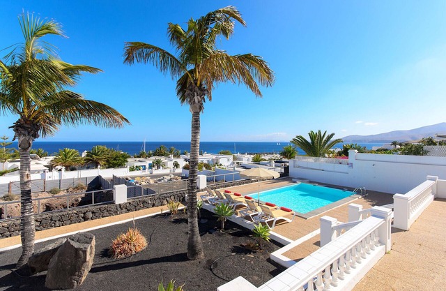 La Casa del Puerto, private pool and stunning sea views