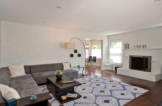 La Jolla Beach and Village - Contemporary and Bright