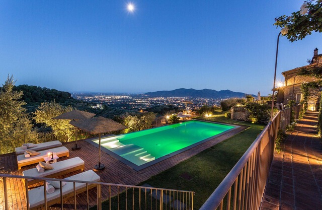 LA MACINA FARMHOUSE AND OLIVE OIL ESTATE
