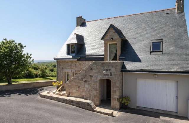 La Maison De Saint-Hernot * (Tourism)