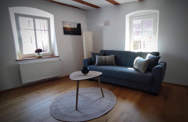 ‘La Maison Palatinate’ holiday flat with charm, Southern Wine Route