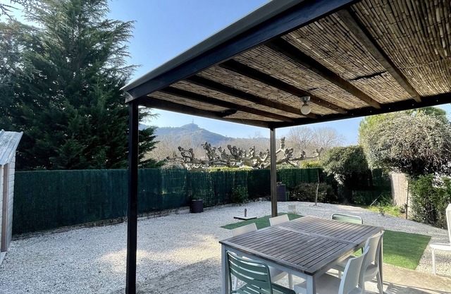 La Pausa Comfortable individual cottage near river and village