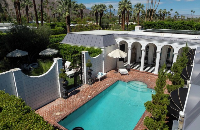 La Petite Maison - Hollywood Regency retreat in Palm Springs’ Deepwell neighborh