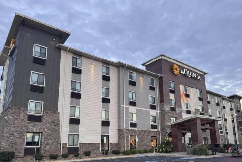 La Quinta Inn & Suites by Wyndham Greenville