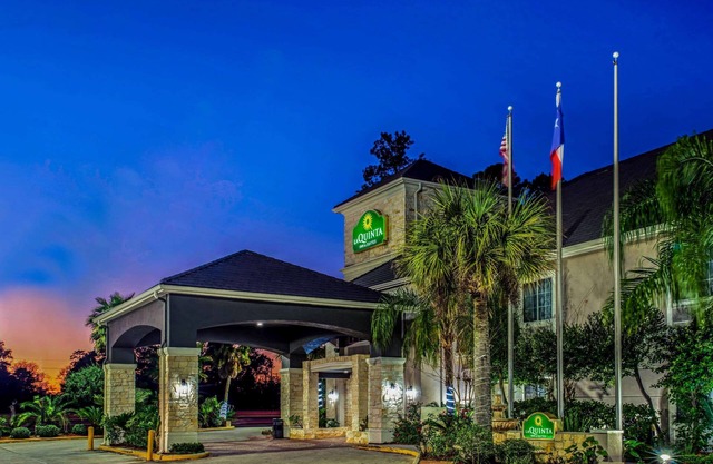 La Quinta Inn & Suites by Wyndham Kingwood Houston IAH Airpt