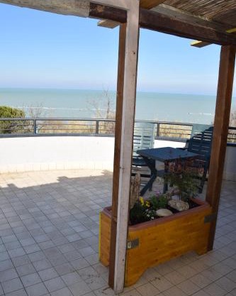 La Scogliera B&B