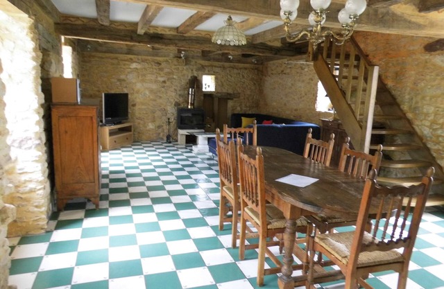 La Toupine en Périgord Noir - 3 bedroom gîte with terrace and pool