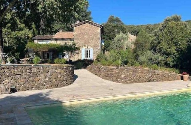 La villa du méneriel