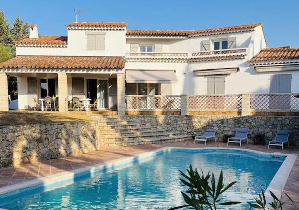 La Villa du Roc, grandiose, 5mn à pied de la mer