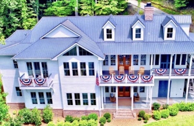 Labor Day Weekend !! Southern Living Home on Tims Ford!! BEST view on the lake!