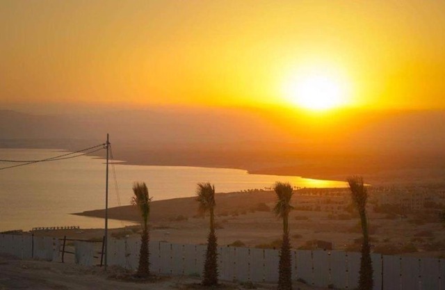 lacasa chalet private With a panoramic view of the DeadSea