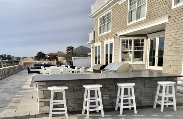 Lagoonfront Home with Bay Views & Sunsets From Rooftop Deck