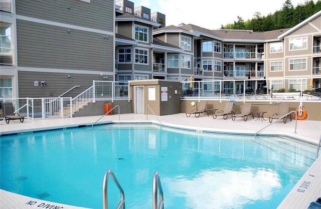 Lake/Beachfront Mara Lake Condo