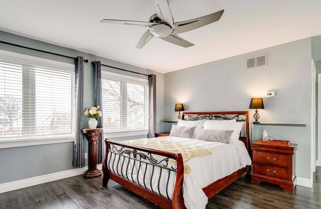 Lake Erie Wine Route Studio: Hot Tub Getaway