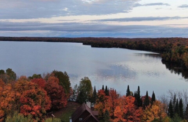Lake Front Home! A/C, Private Pier, On Snowmobile Trail w/Trailer Parking