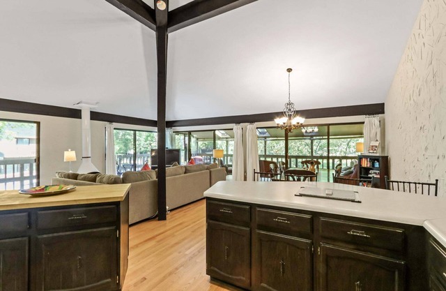 Lake Geneva Condo in Abbey Springs with a Golf Cart