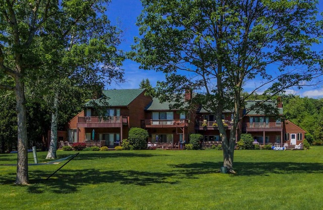Lake George LAKE FRONT town home - Hague, NY