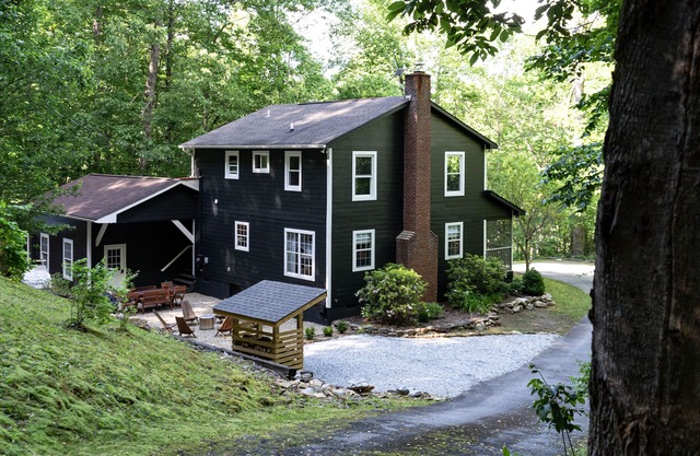 Lake Glenville Cottage | Fresh mountain air, hot tub, and fire pit!