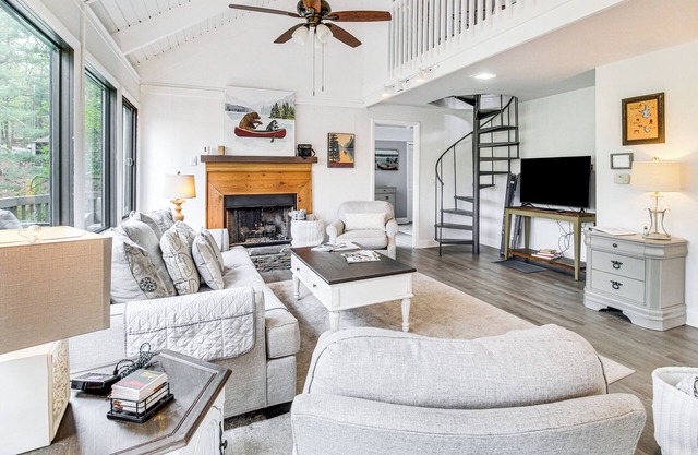 Lake & Golf Course Views: Big Canoe Home w/Deck!
