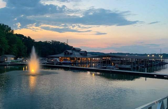 Lake Home in Winchester,Tn