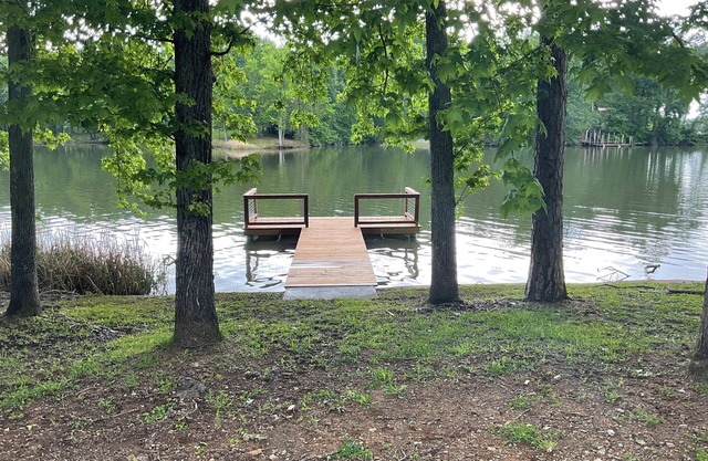 Lake home on Chickamauga Lake/Tennessee River.nDriveway leads to boat ramp.