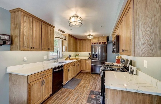 Lake Life 3-bed 3-bath house in wonderful East Troy with access to Lake Beulah
