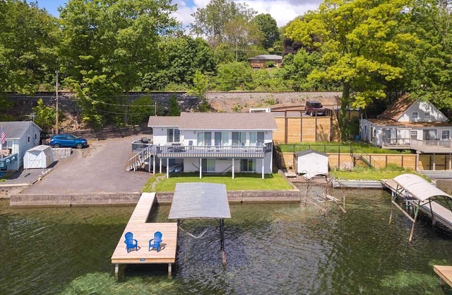Lake Life: Wine Country and Lake Living