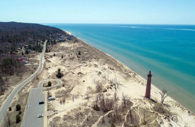 LAKE MICHIGAN COTTAGE/SILVER LAKE SAND DUNES