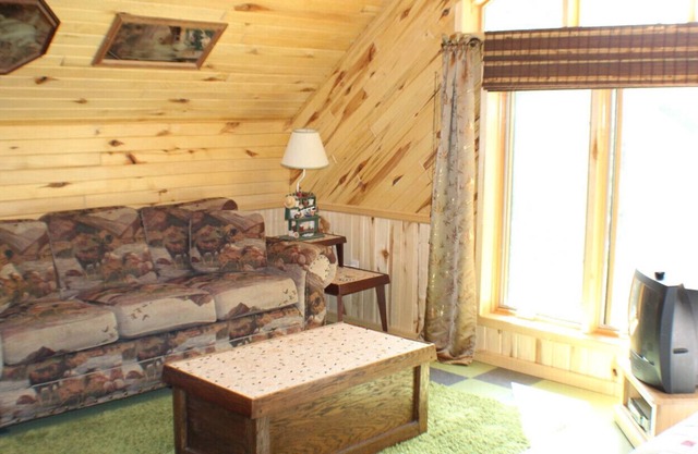 Lake side Guesthouse