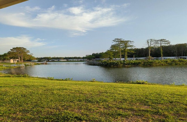 Lake view 1 bedroom, Golf Course & Trapshooting