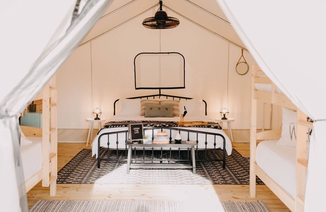LAKE VIEW Glamping at Cheaha State Park, pet friendly, water, hiking, swimming
