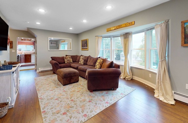 Lake-view home with beach access, private dock, 2 kayaks, firepit, fireplace