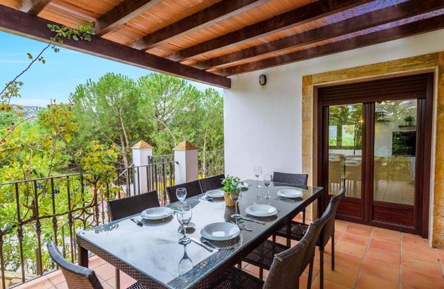 Lake view villa Iznájar by Ruralidays