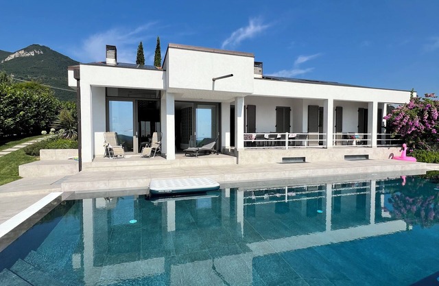LAKE VIEW VILLA WITH POOL ON THE HILL OF SALO 'CIR 017164-CNI-00022