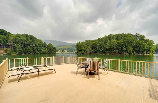 Lakefront Butler Retreat w/Hot Tub & Dock!