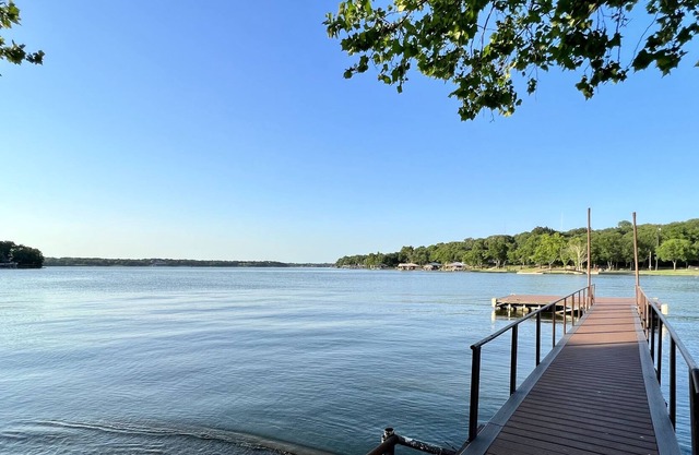 Lakefront Club House on Moss Lake