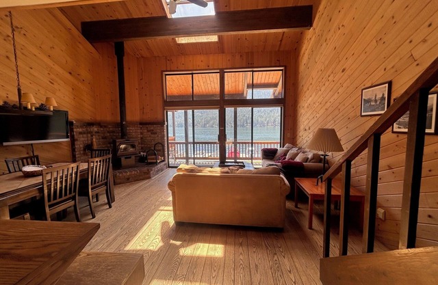 Lakefront Condominium at Donner Lake Village - 2 Bedroom, 2.5 bath with a loft