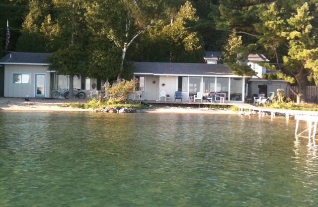 Lakefront Cottage with 100' Sandy Beach on Crystal Lake