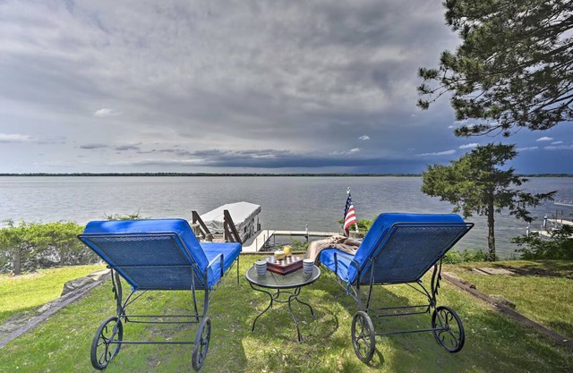 Lakefront Escape on Castle Rock Lake!