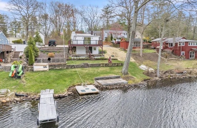 Lakefront: Fish, Kayak, Canoe, Near Treehouse Brewery, Sturbridge Village!