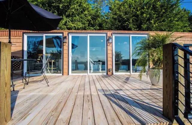 Lakefront Getaway on Douglas Lake.