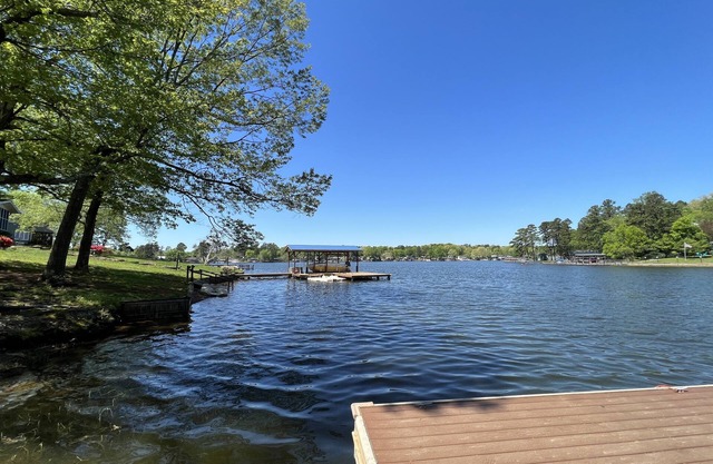 Lakefront Home/2Bd 1 Ba/Boat Dock