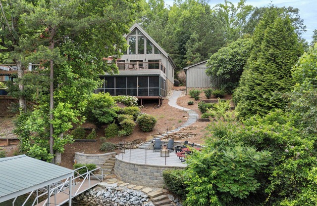 Lakefront Keowee Home w/Dock, 14 Mi to Clemson
