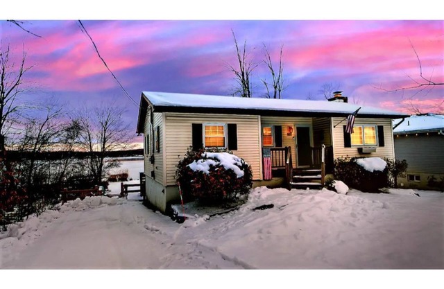 LAKEFRONT - Lake Escape - Arrowhead Lake Community