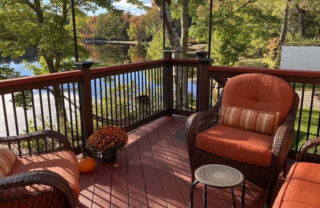 Lakefront Log Home 12 feet Away from Lake