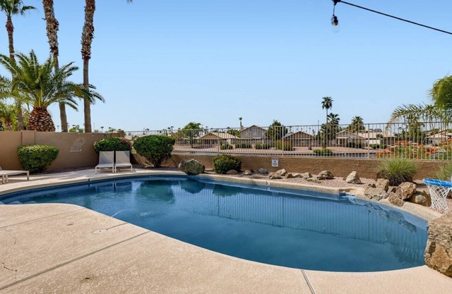 🌵🌴Lakefront Mesa family home+ private HEATED pool (no extra fee!)