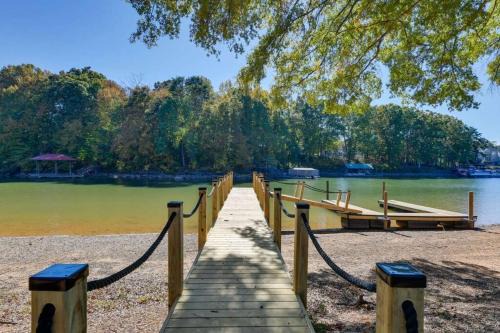 Lakefront Retreat with Dock and Pool
